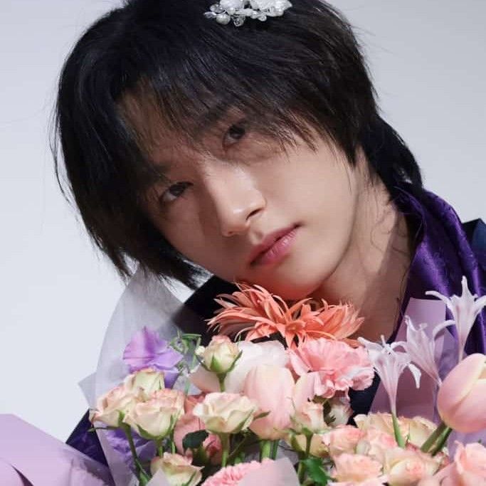 Foto aktivitas terbaru MONSTA X