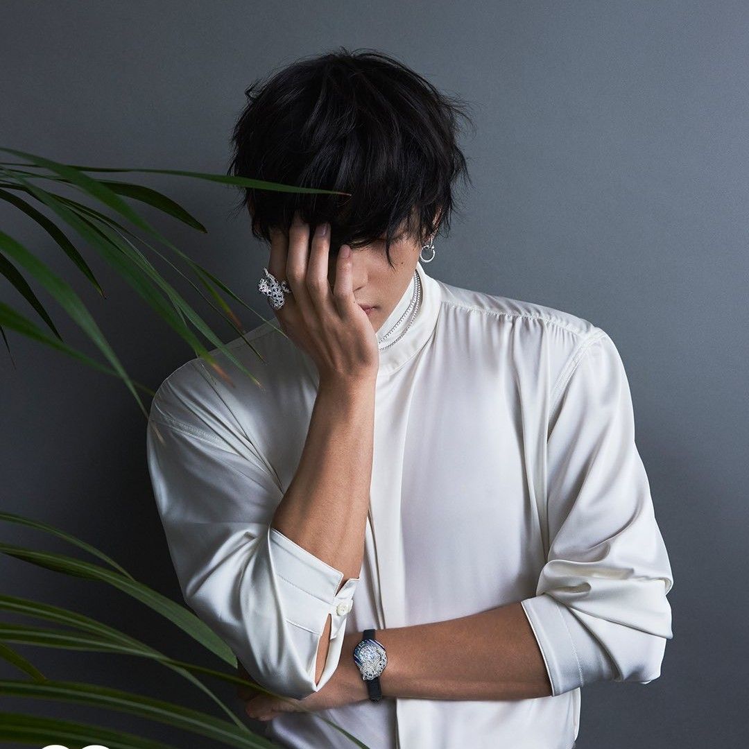 Foto terbaru V (BTS)