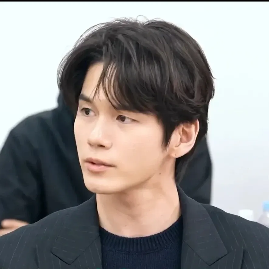 옹성우의 비하인드 컷