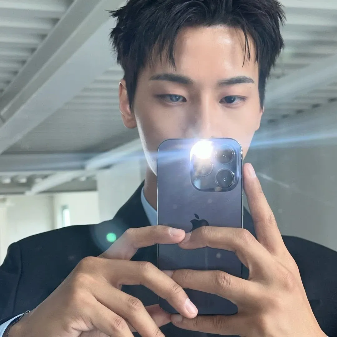Behind-the-scenes cut of VIXX