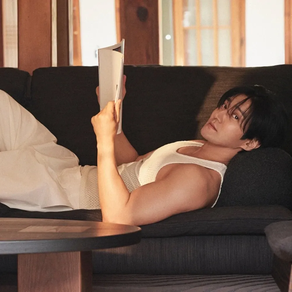 Recent activity shot of Siwon (Super Junior)
