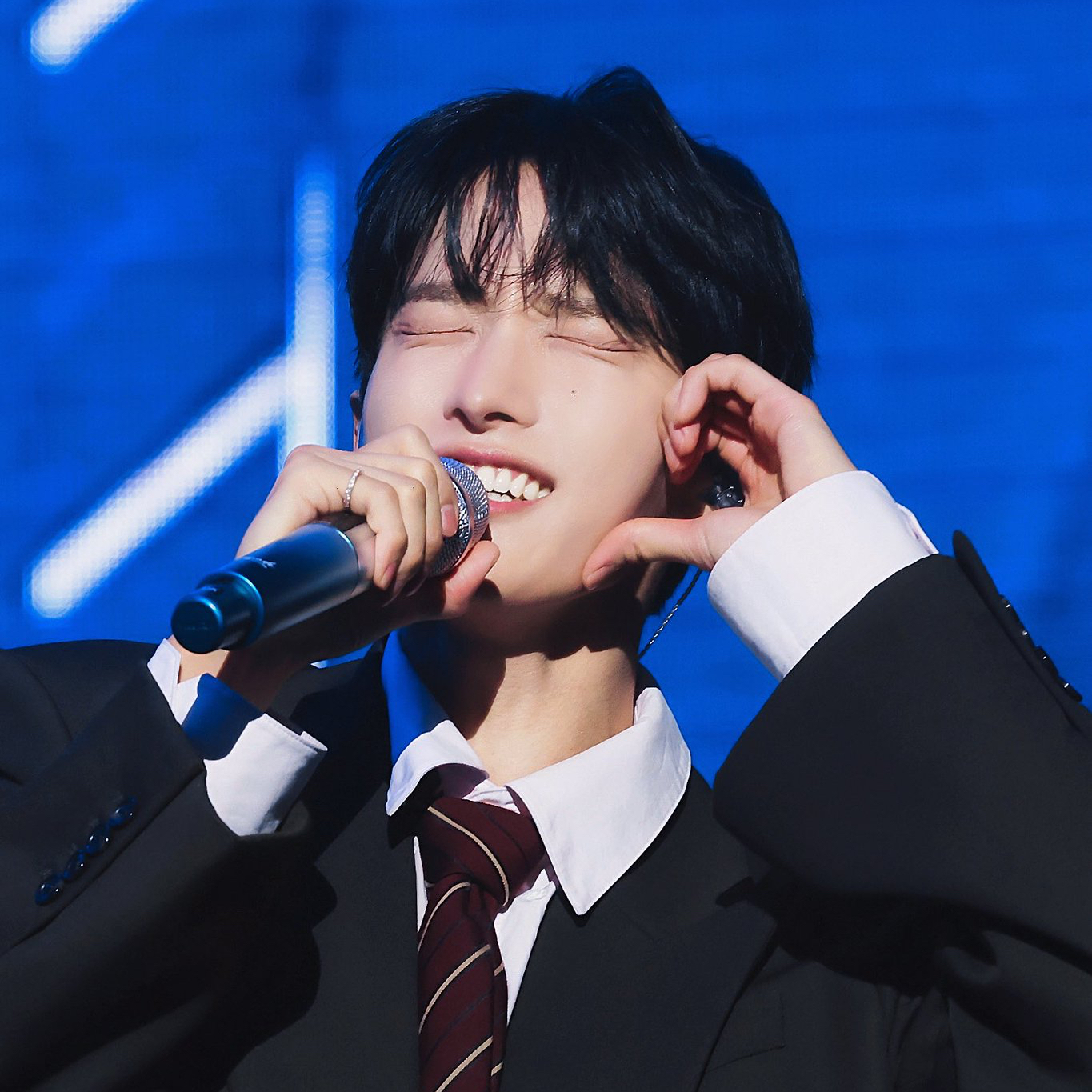 Latest photo of DK (SEVENTEEN)