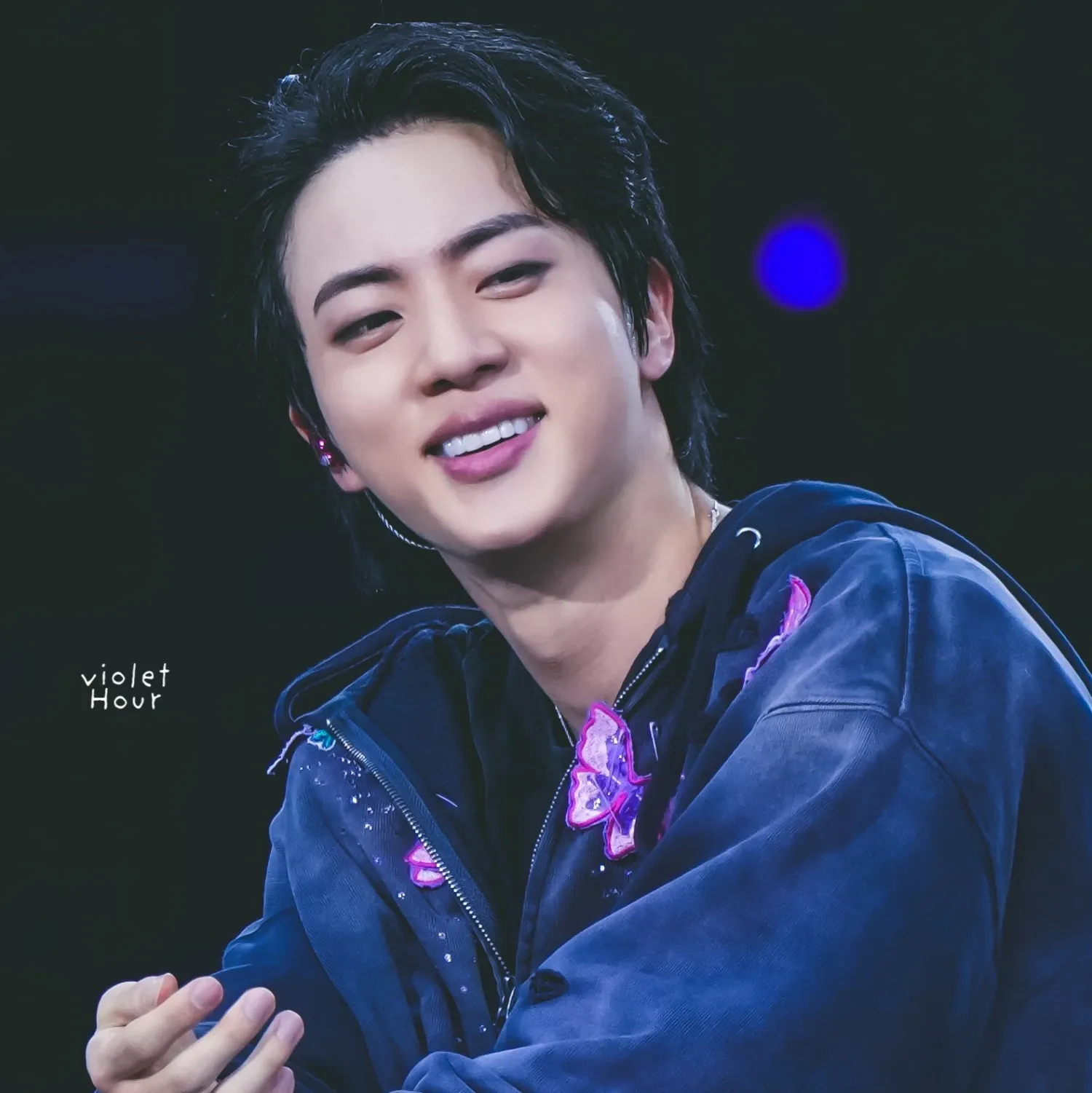 진 (방탄소년단) 최근 활동샷