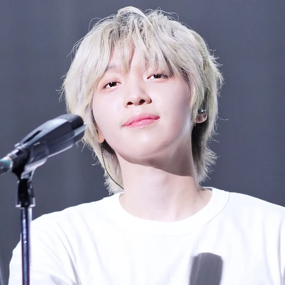 Foto terbaru Jeong Sewoon