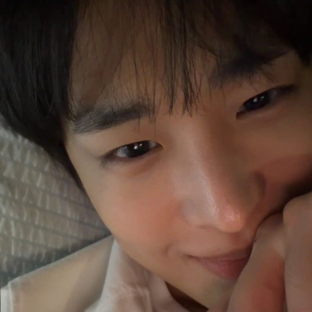 Behind-the-scenes cut of Choi Byungchan