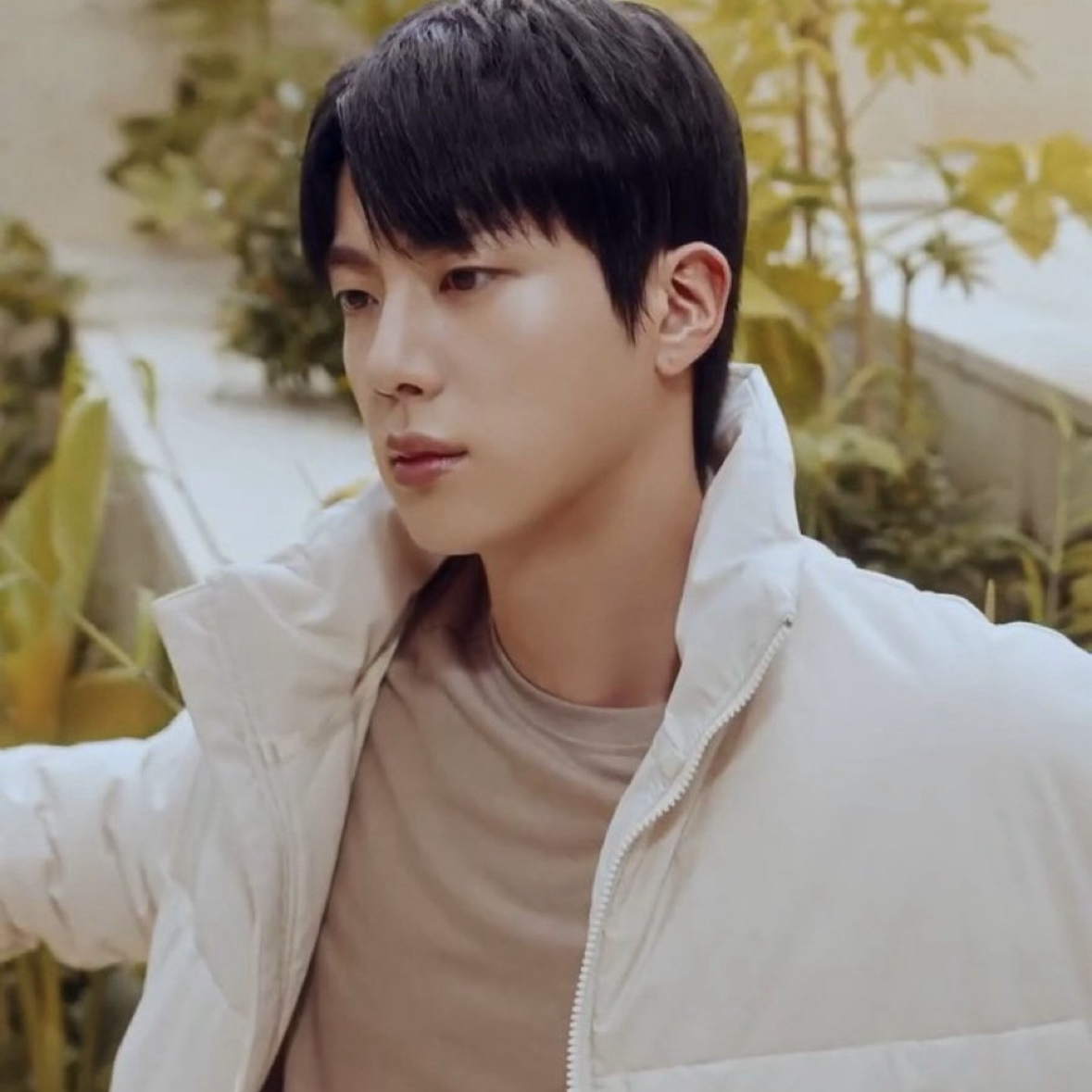 ジン (BTS)の最近の活動写真