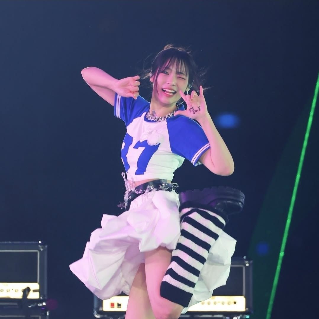 Latest photo of Siyeon (QWER)