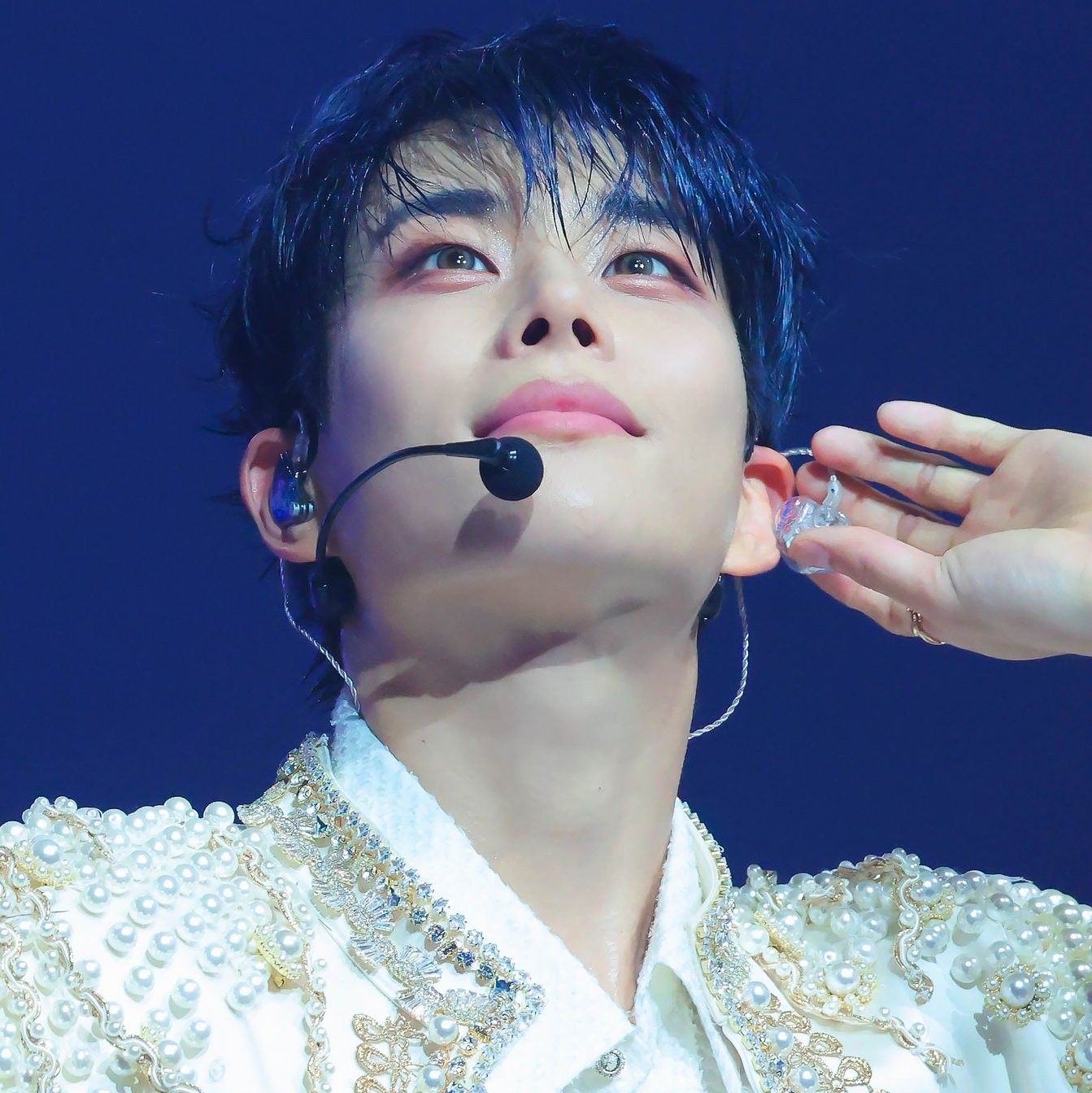 A moment captured by MJ (ASTRO)'s fan