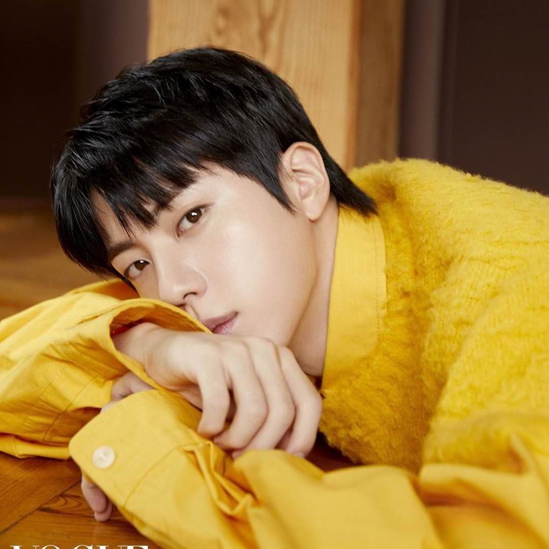 ジン (BTS)の最近の活動写真