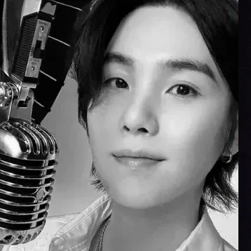 Potret di balik layar SUGA (BTS)