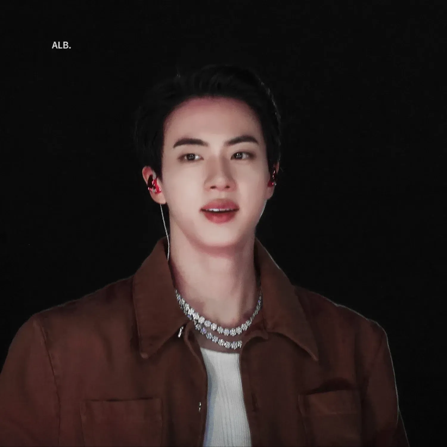 Foto aktivitas terbaru Jin (BTS)