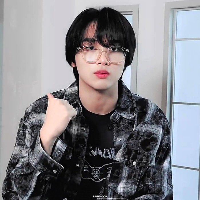 Behind-the-scenes cut of Haechan (NCT 127, NCT DREAM)