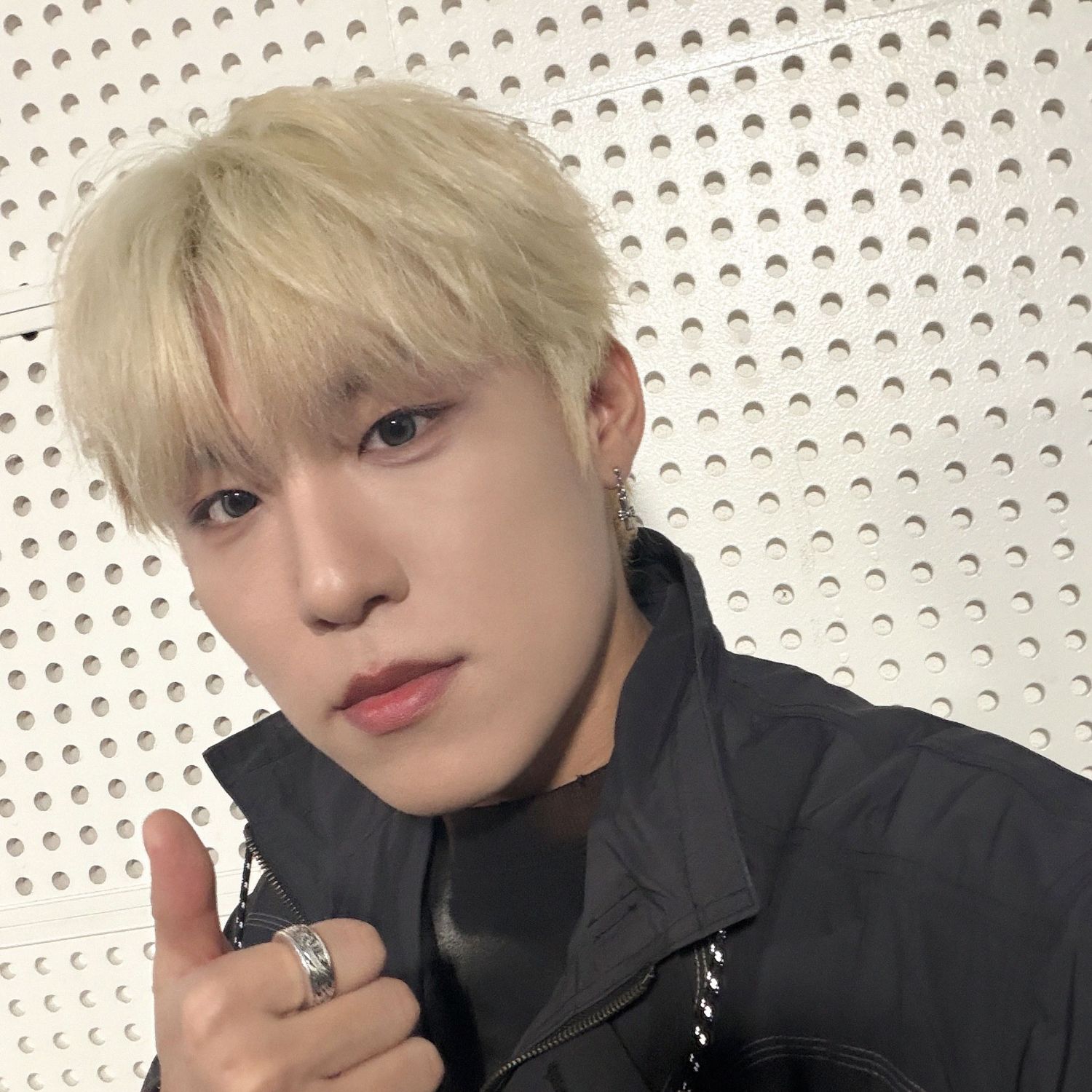 朴佑镇 (AB6IX)的最新照片