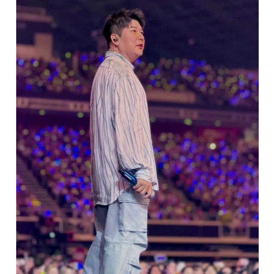 A moment captured by Shindong (Super Junior)'s fan