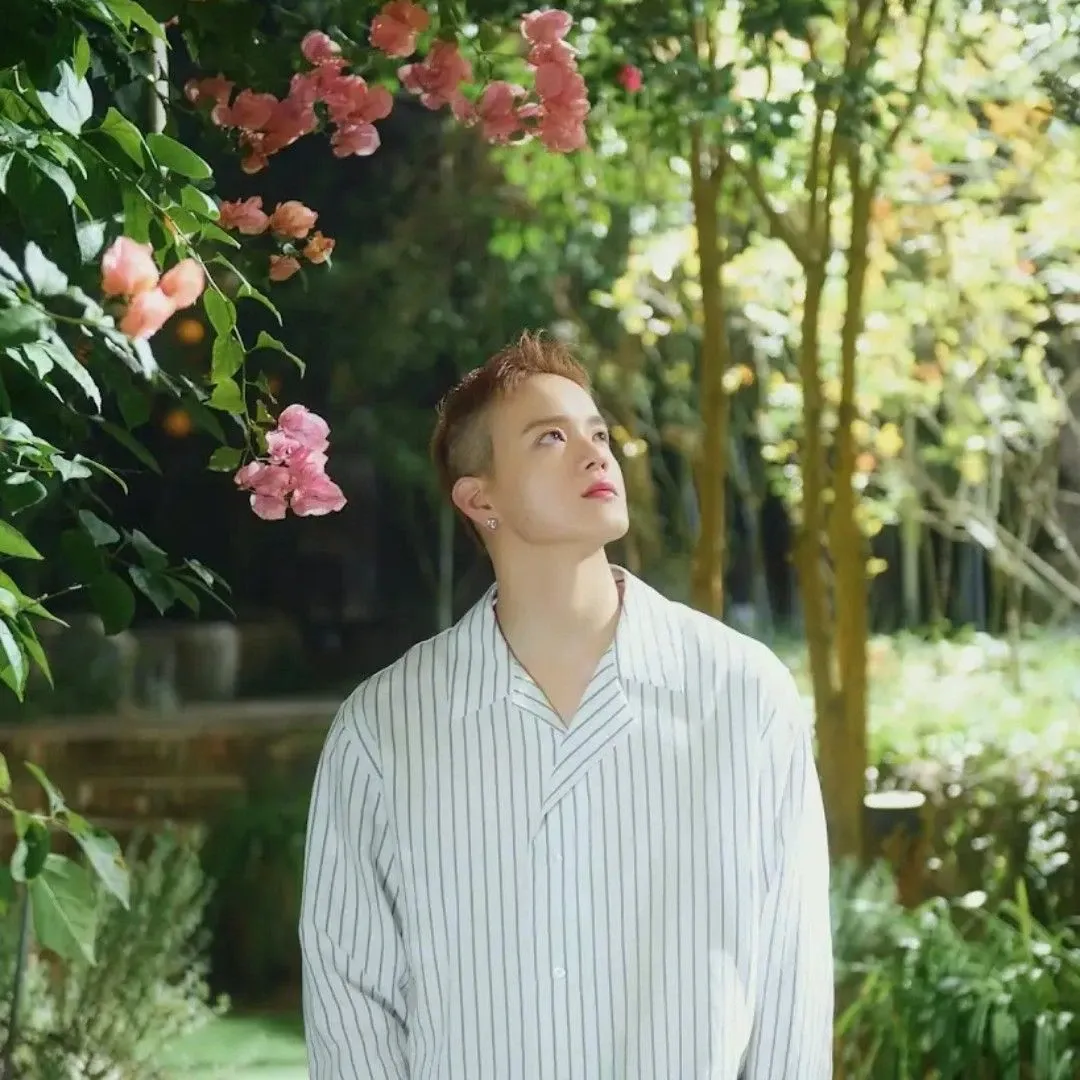 Behind-the-scenes cut of Peniel (BTOB)