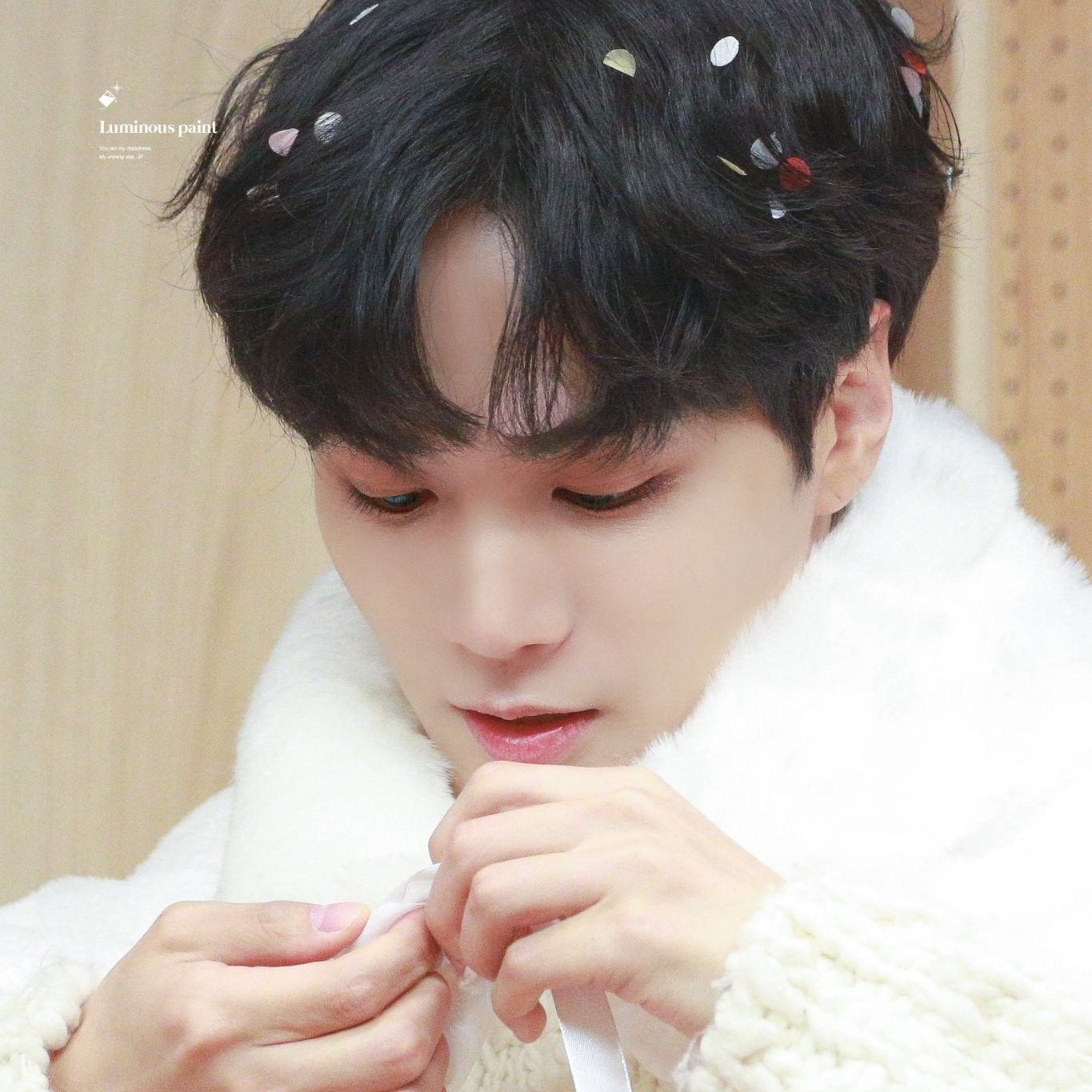 A moment captured by Kim Jonghyeon's fan