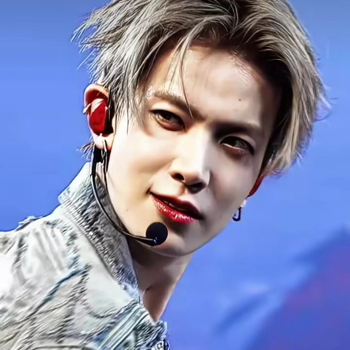 Latest photo of Heeseung