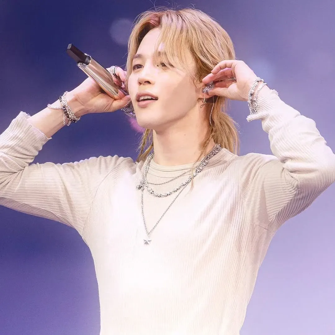 Foto aktivitas terbaru Jimin (BTS)