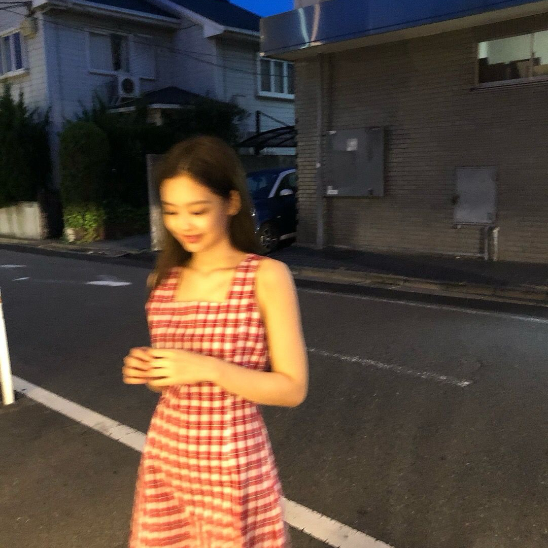 Behind-the-scenes cut of Jennie (BLACKPINK)