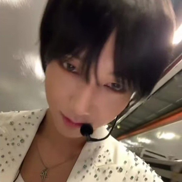 今日の最愛ドルで輝くイェソン (Super Junior)の代表写真