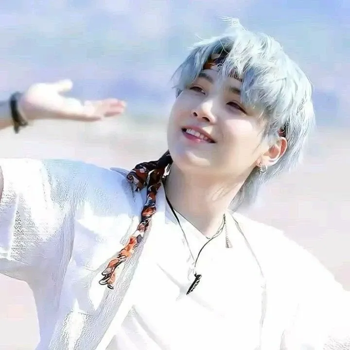 슈가 (방탄소년단)의 최신 사진