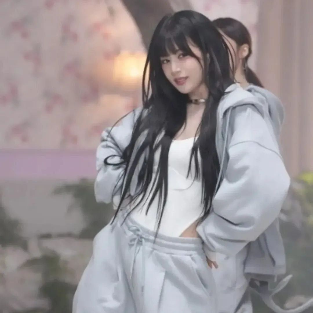 朴初珑 (Apink)的最新照片