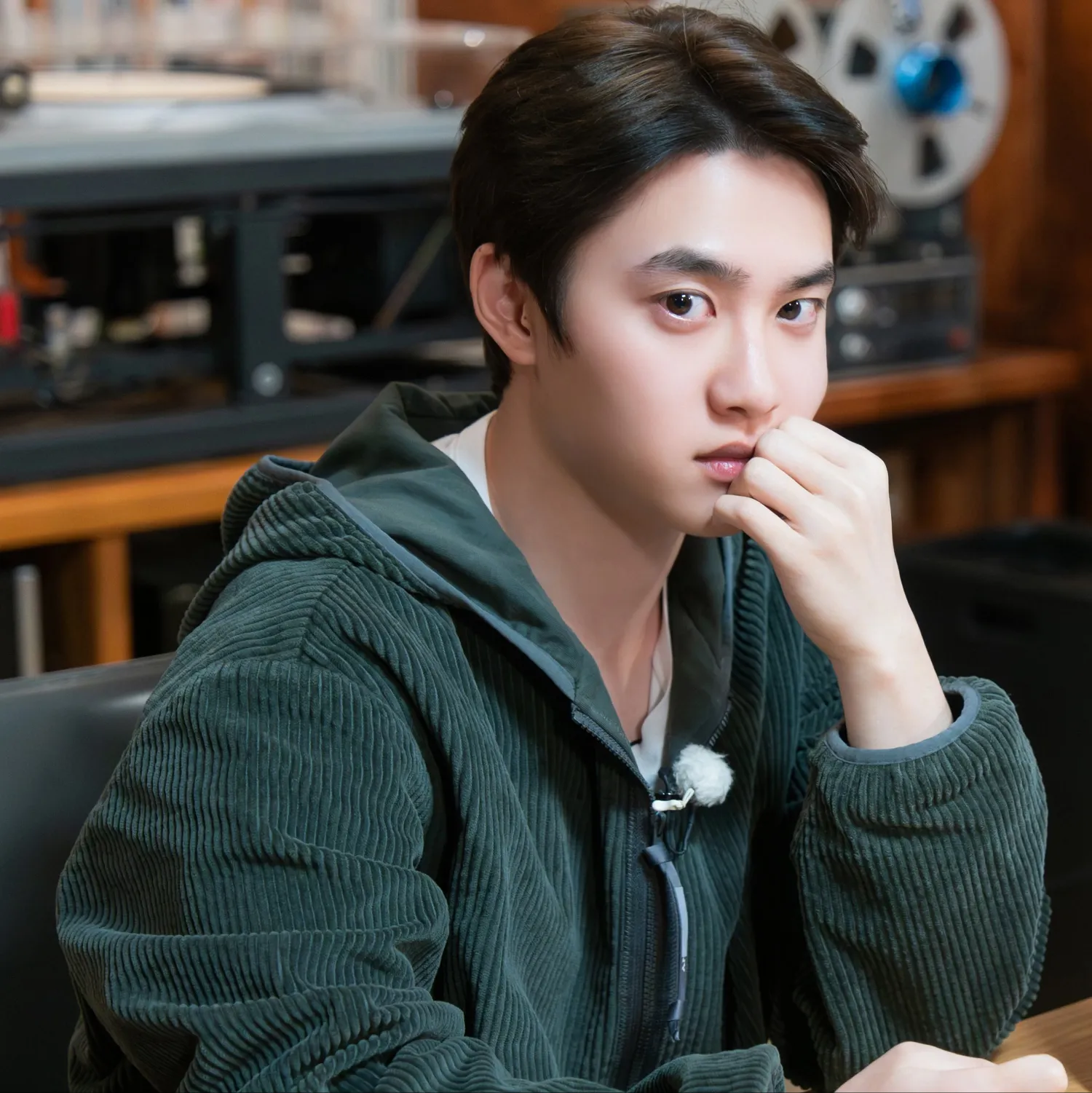 Momen yang diabadikan oleh penggemar D.O. (EXO)