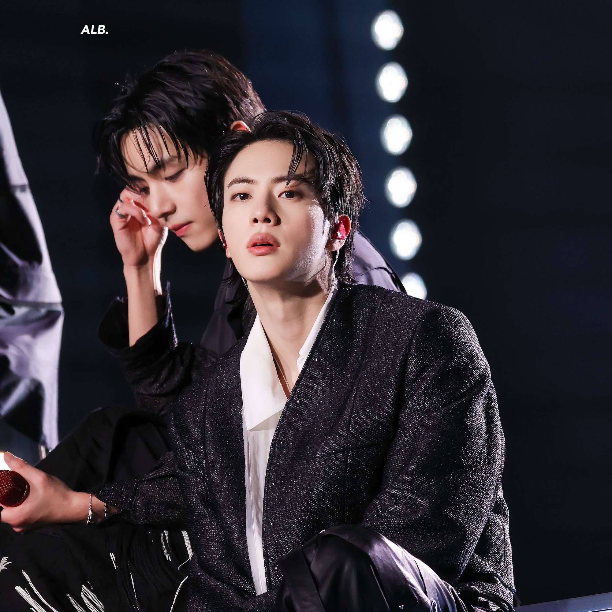 진 (방탄소년단)의 최신 사진