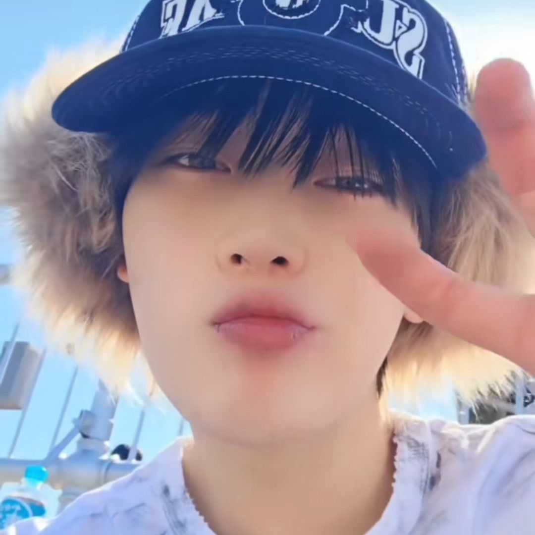 선우 (ENHYPEN) 최근 활동샷