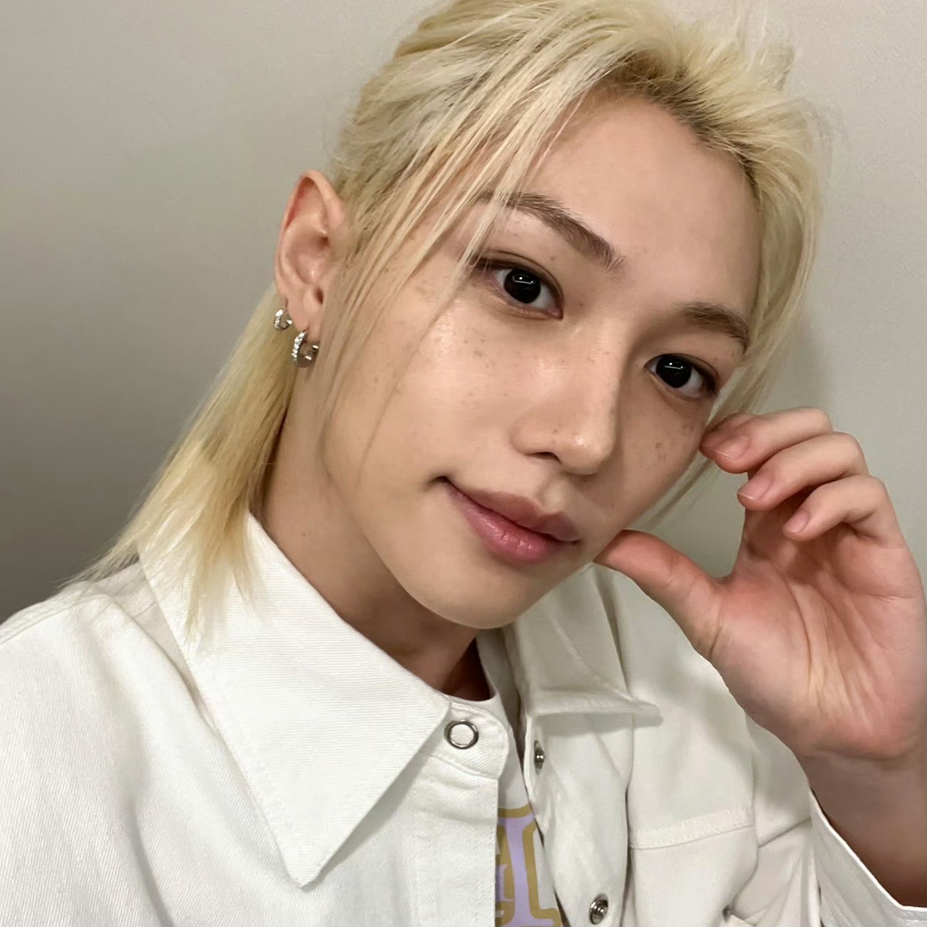 Recent activity shot of Felix (Stray Kids)