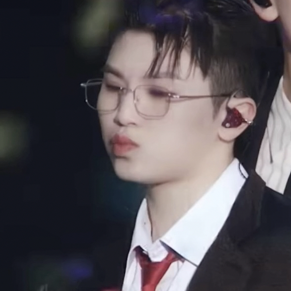 Behind-the-scenes cut of Woozi (SEVENTEEN)