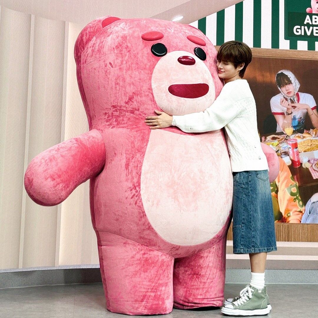 이대휘 (AB6IX) 최근 활동샷