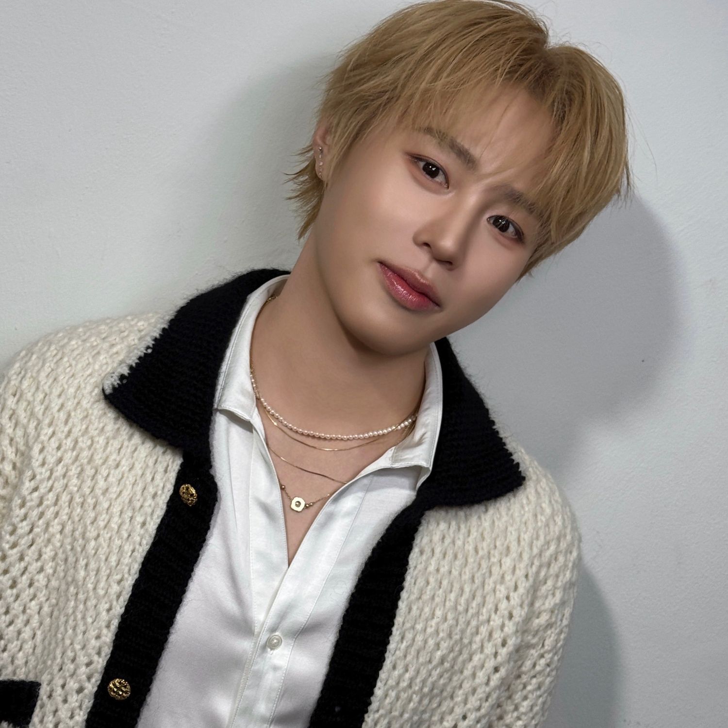 Recent activity shot of Ha Sungwoon