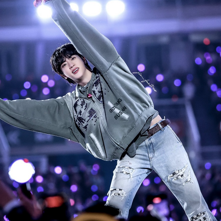 Potret di balik layar Jin (BTS)