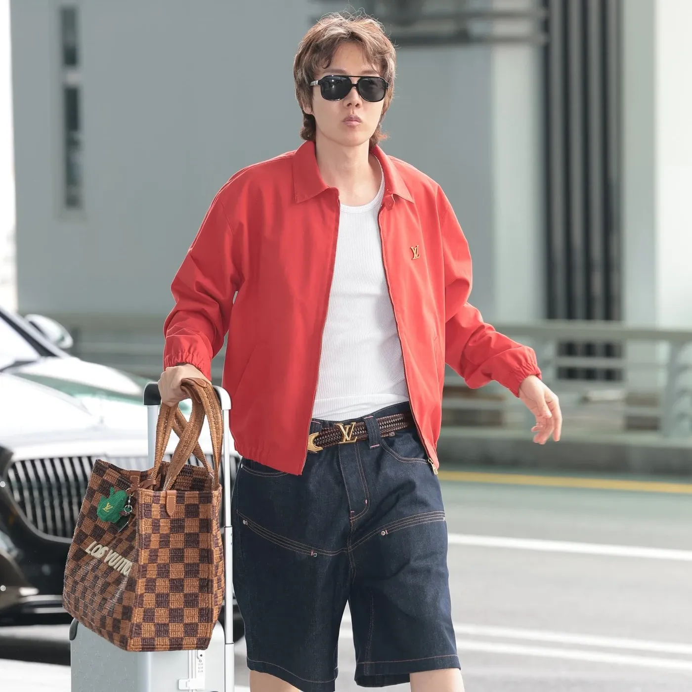 Foto terbaru j-hope (BTS)