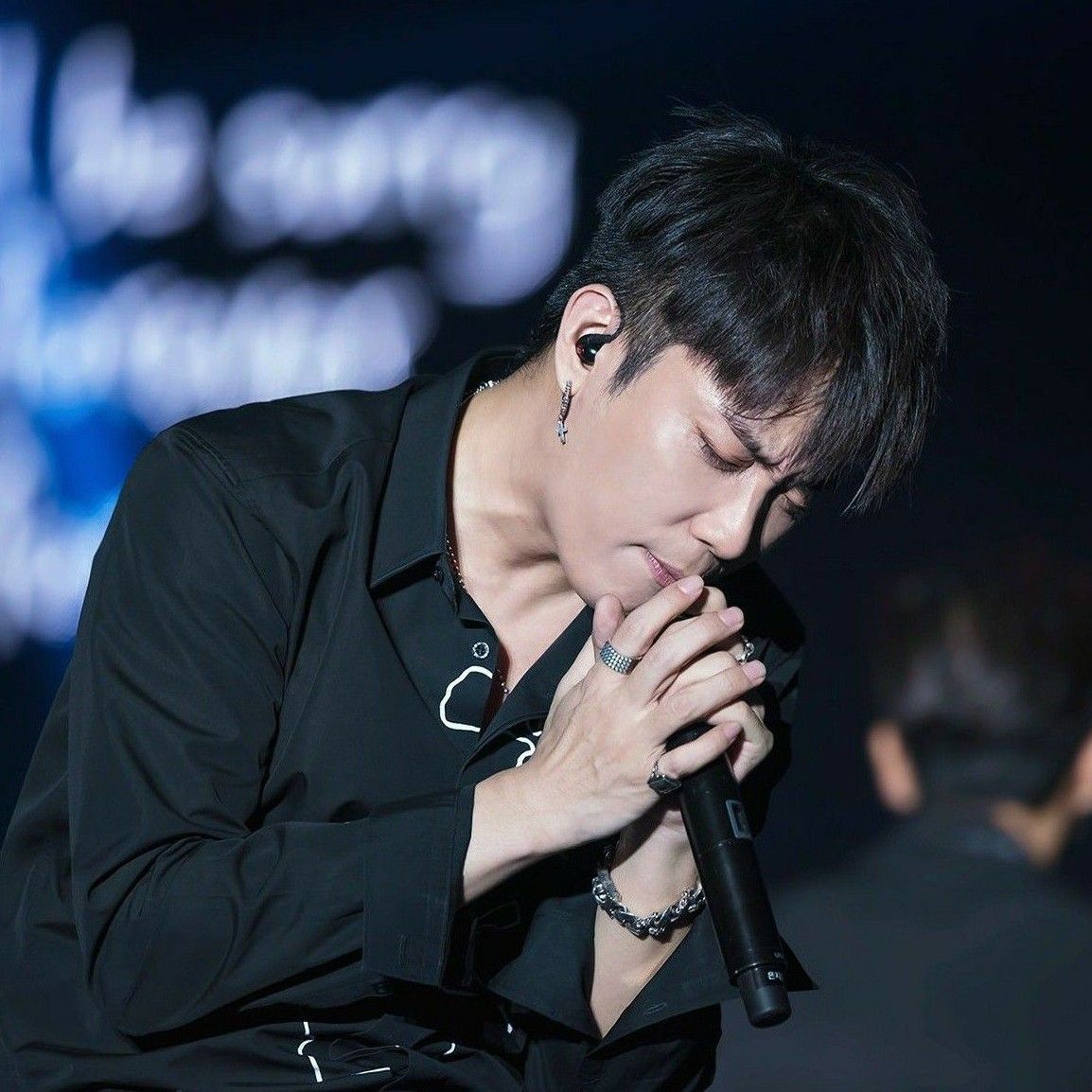 Behind-the-scenes cut of Eun Jiwon (SECHSKIES)