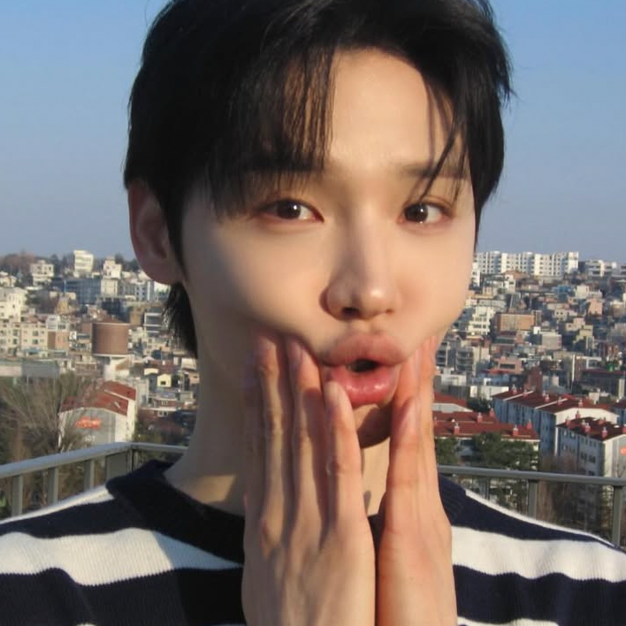 チョン・ウン (AB6IX)の最新写真