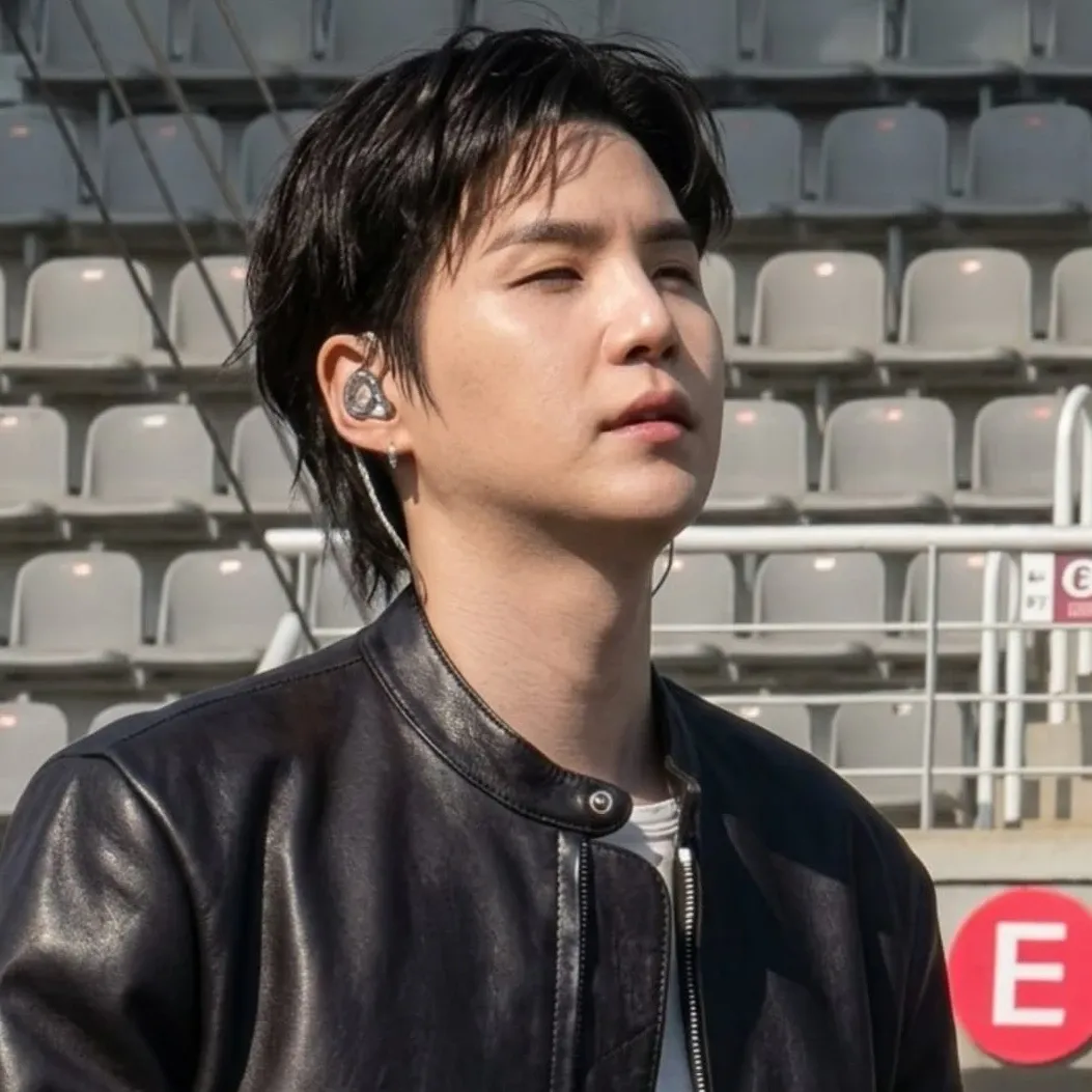 Latest photo of SUGA (BTS)