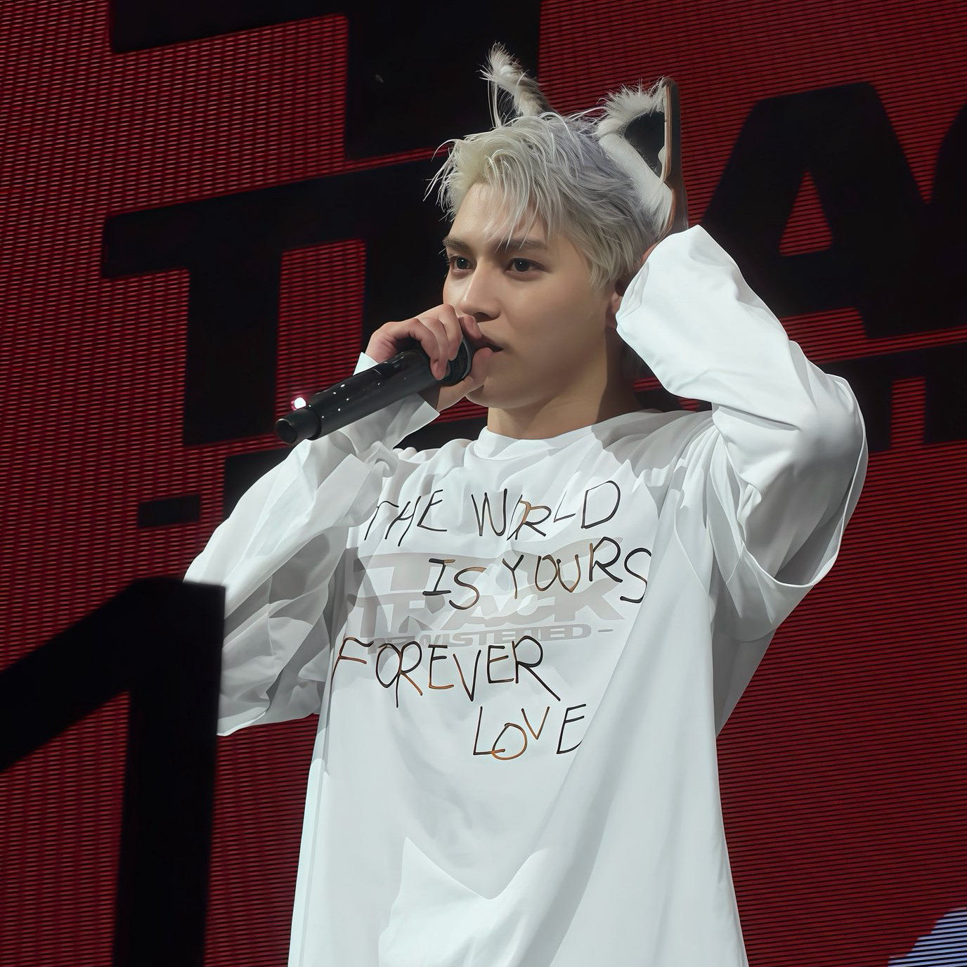 泰容 (NCT 127)的幕后花絮