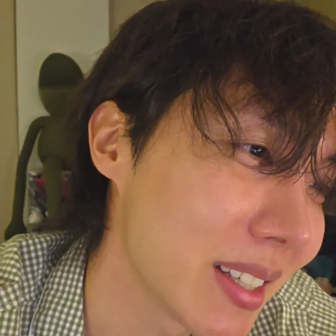 J-hope (防彈少年團)的最新活動照片