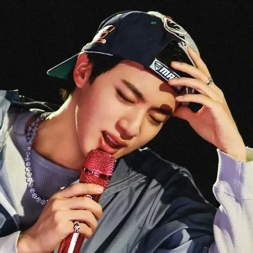 Potret di balik layar Jin (BTS)