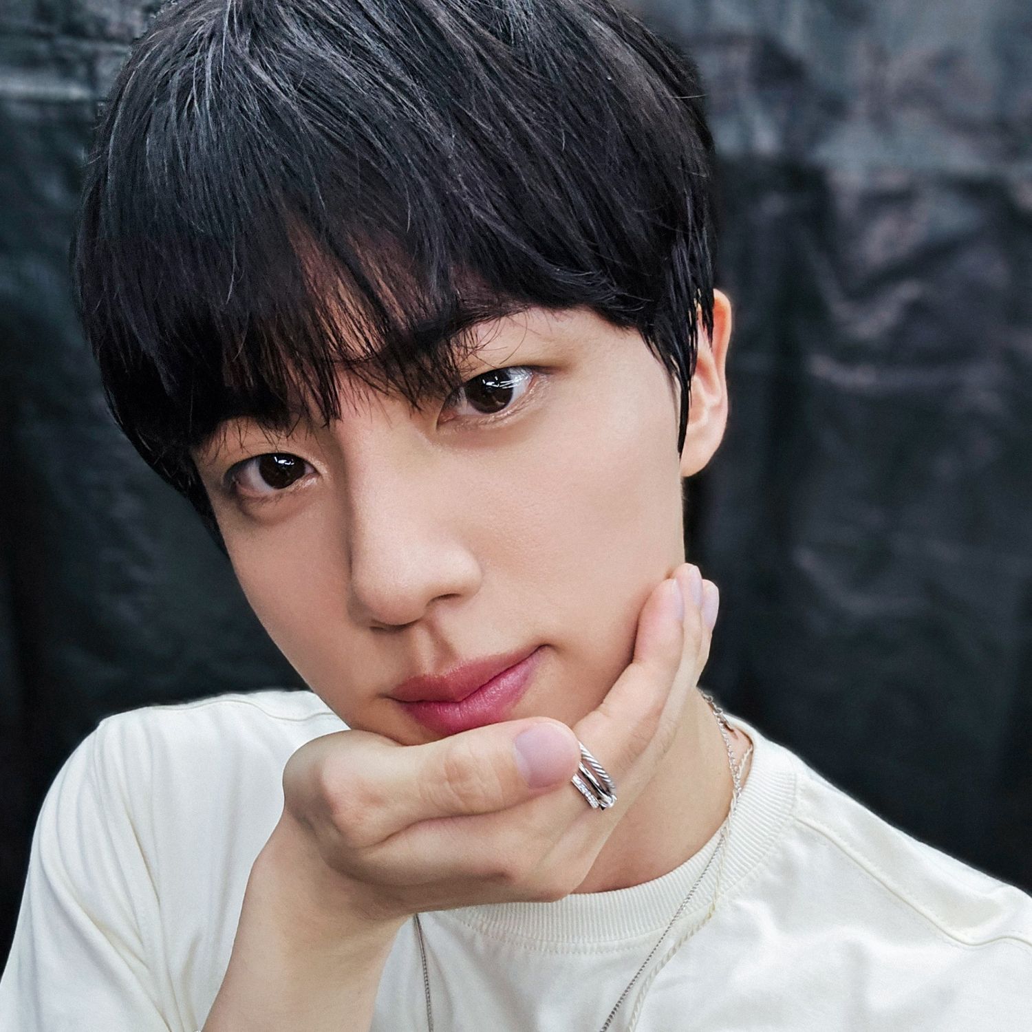 Today's hottest K-pop community feed