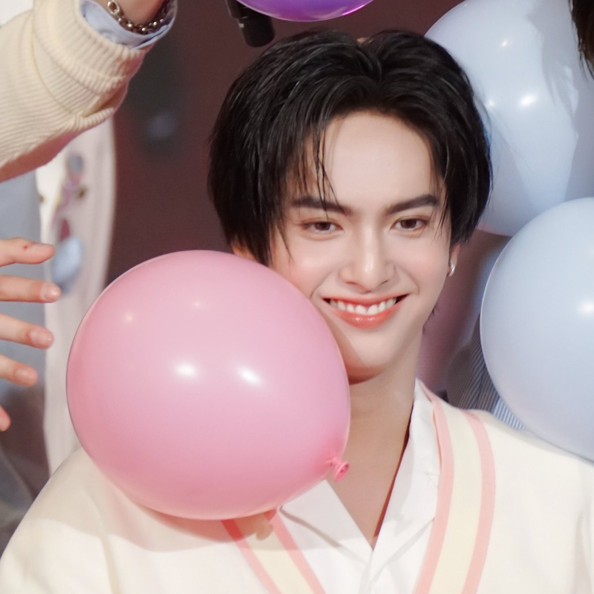 Behind-the-scenes cut of Copper (BUS)