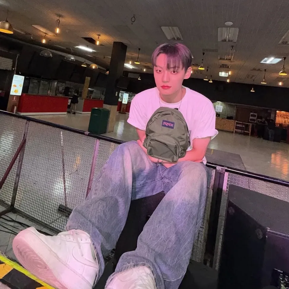 Latest photo of Chan (A.C.E)