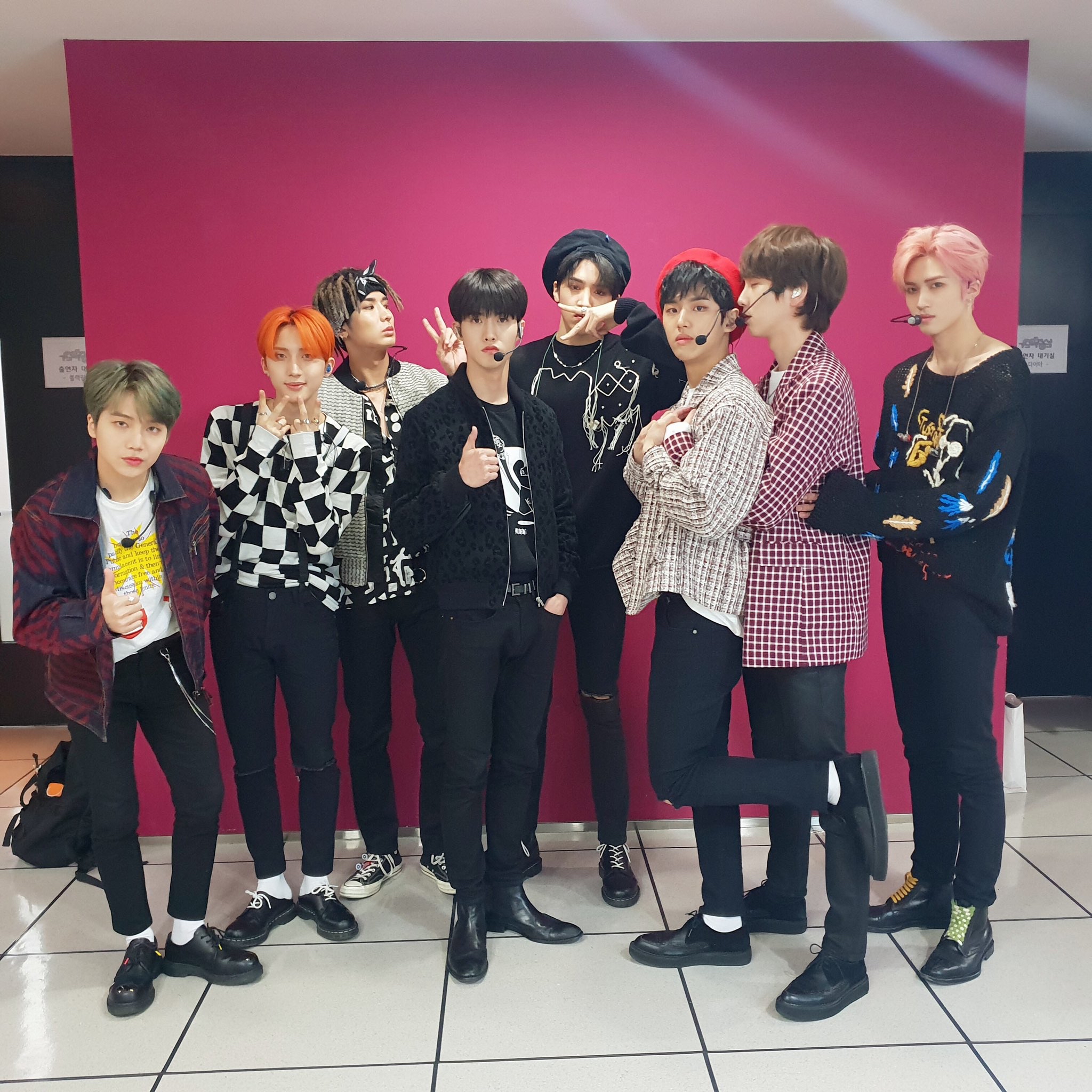 A moment captured by PENTAGON's fan