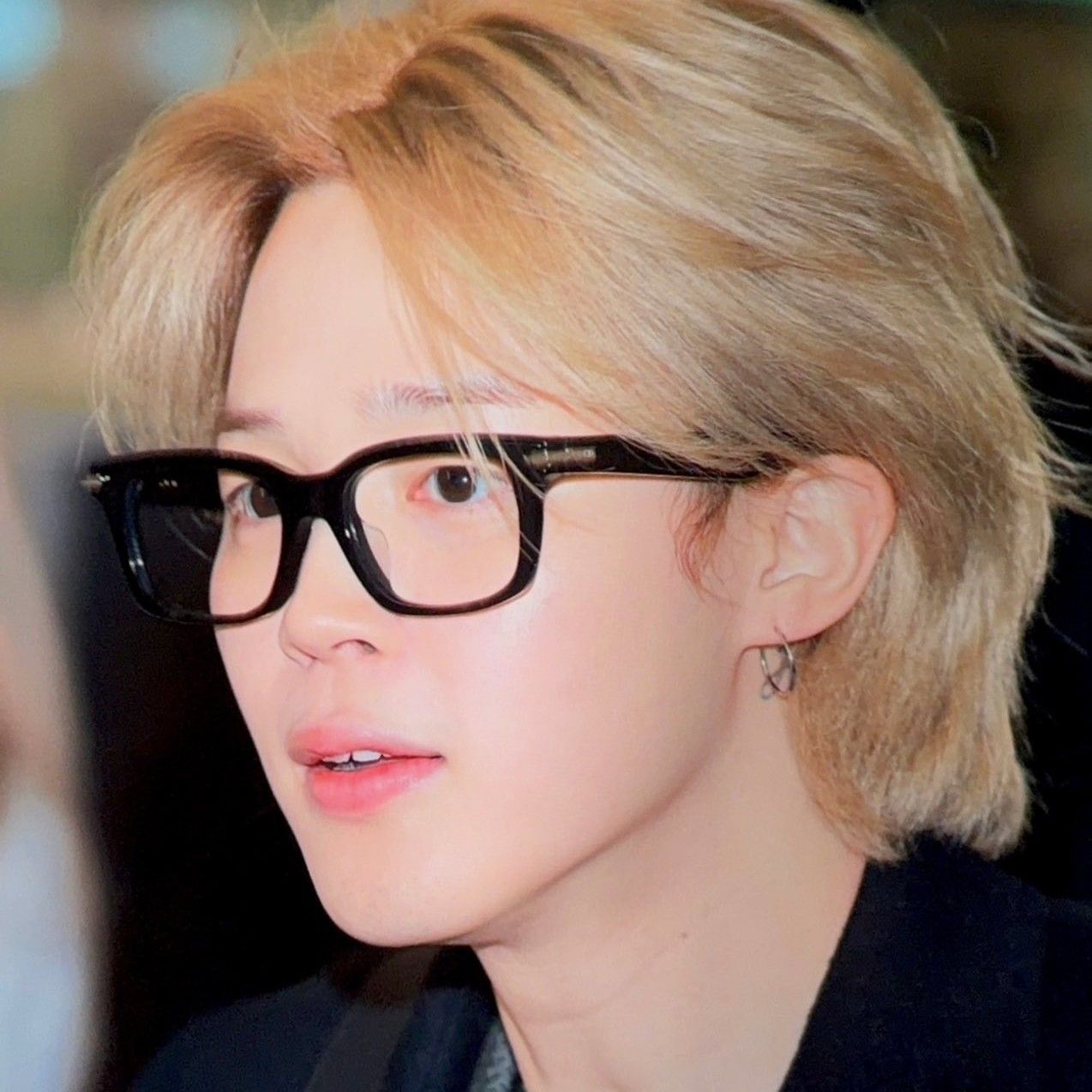 Foto aktivitas terbaru Jimin (BTS)