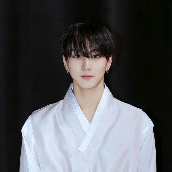 Recent activity shot of Jungwon (ENHYPEN)