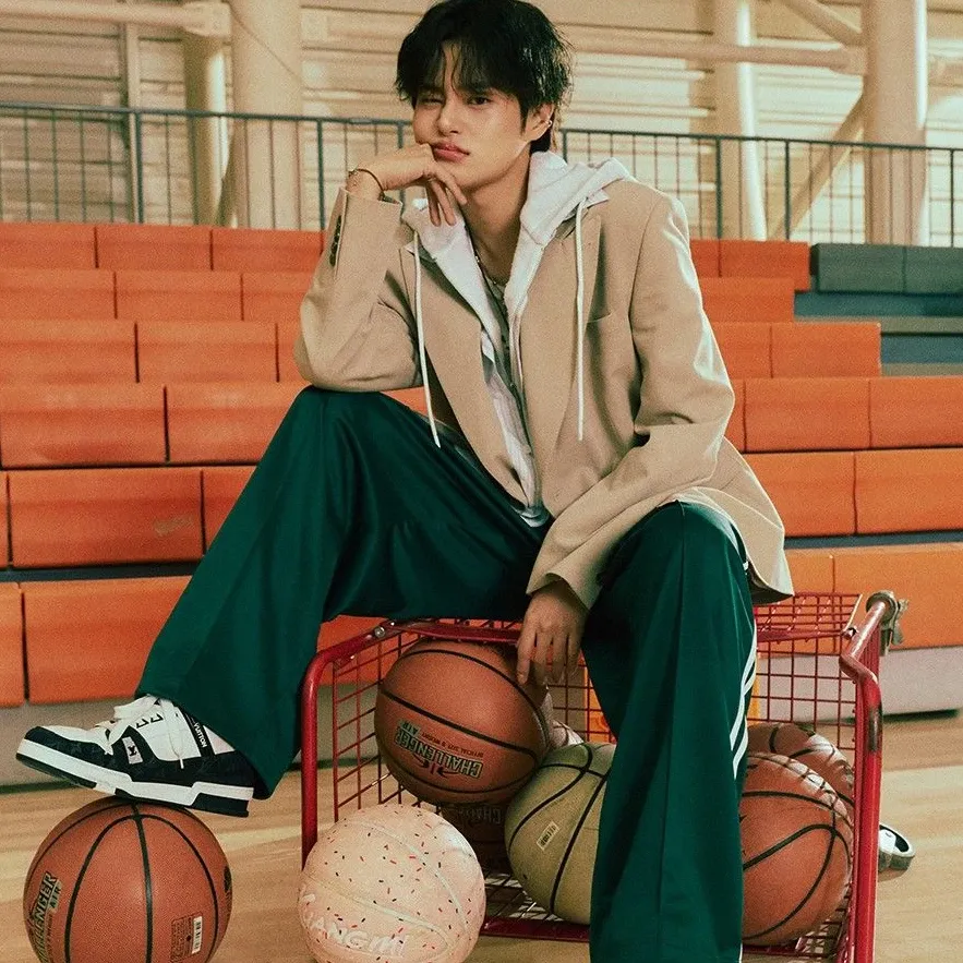 Latest photo of Lee Daehwi (AB6IX)