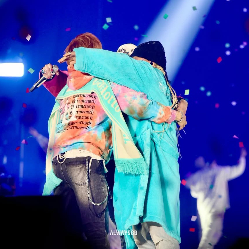 A moment captured by BIGBANG's fan