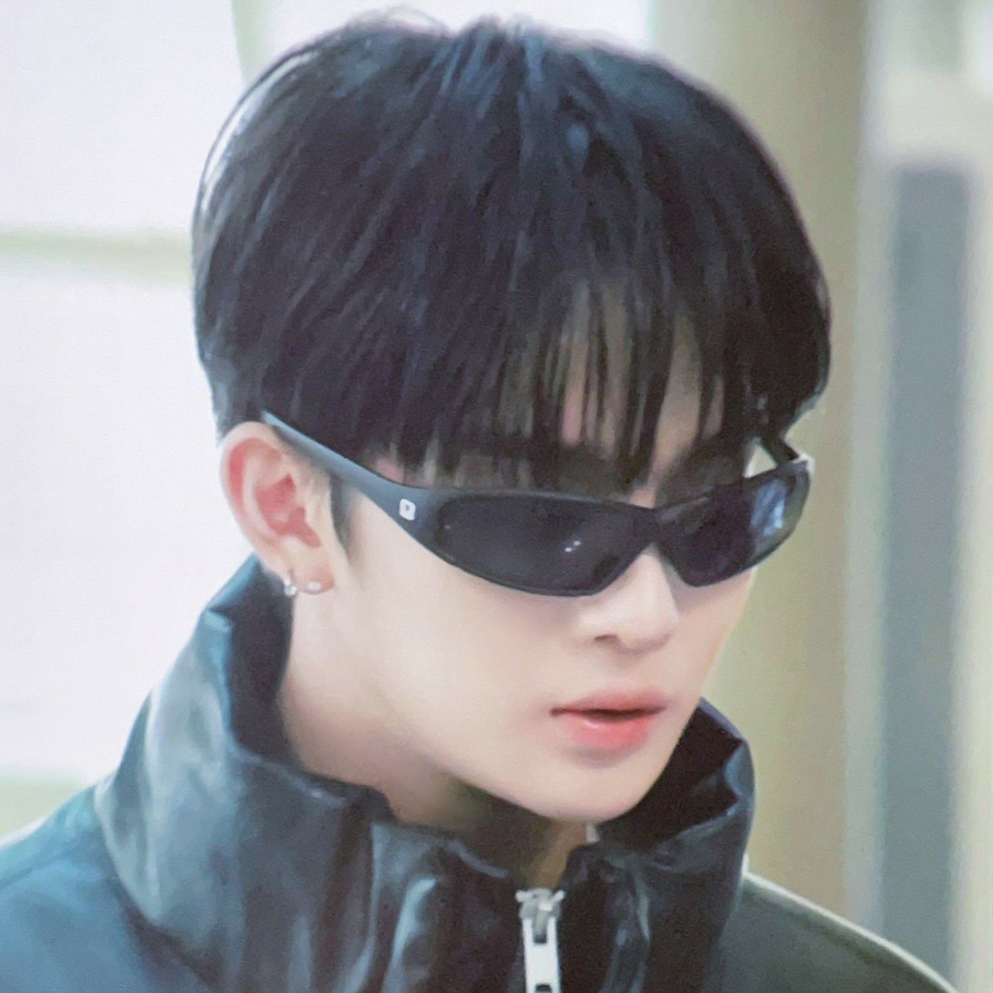 Behind-the-scenes cut of Bae Jinyoung